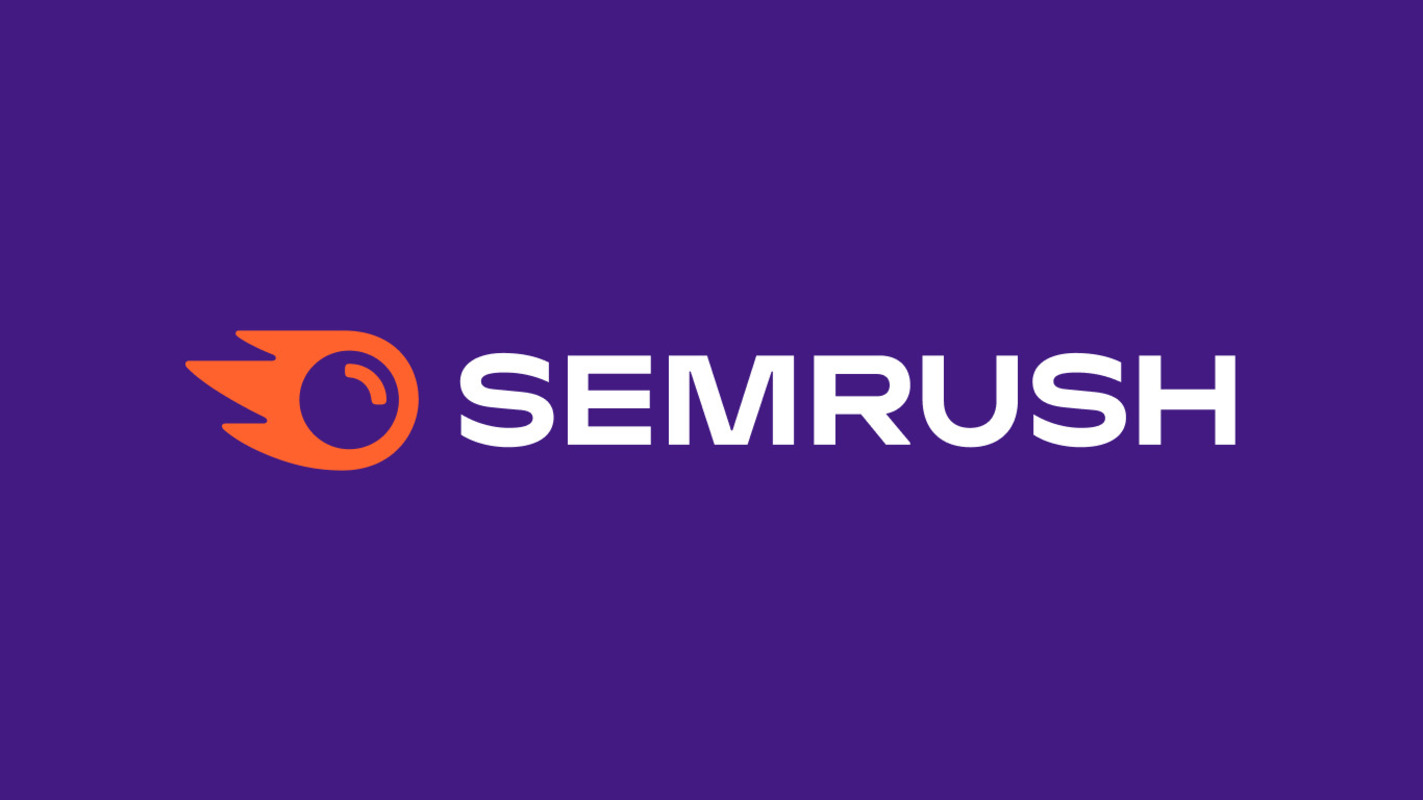 SEMrush cung cấp các thông tin về từ khoá, thống kê truy cập, phân tích chiến lược của đối thủ và đưa ra các đề xuất cải tiến.
